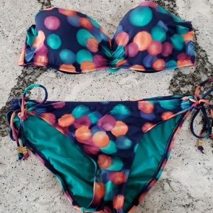 Strapless bikini